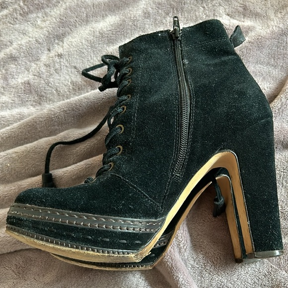 Juicy Couture Black Suede Heeled Platform Booties-8.5 size - Picture 8 of 9